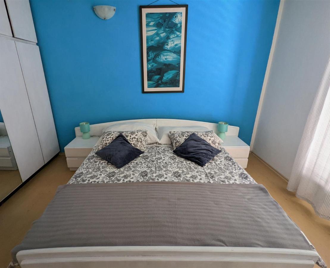 Apartment Marica Grebastica Bagian luar foto