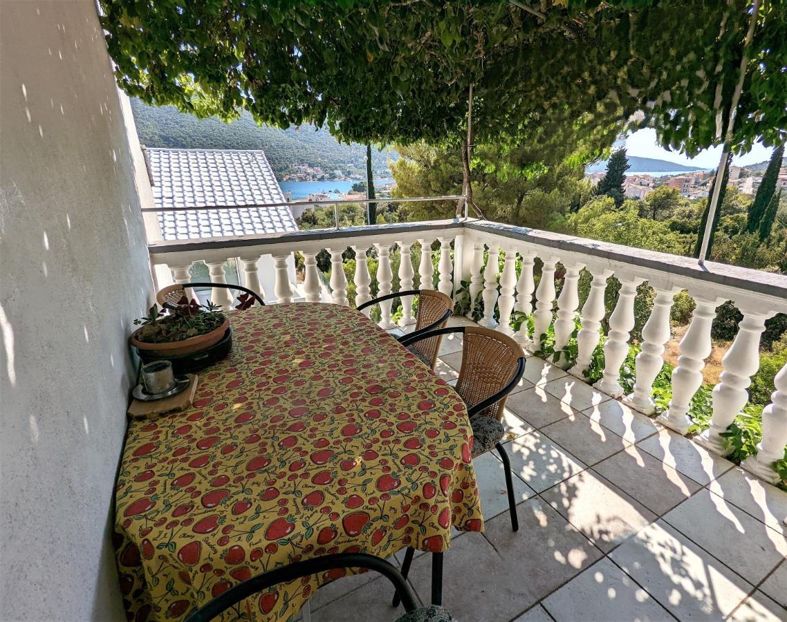 Apartment Marica Grebastica Bagian luar foto