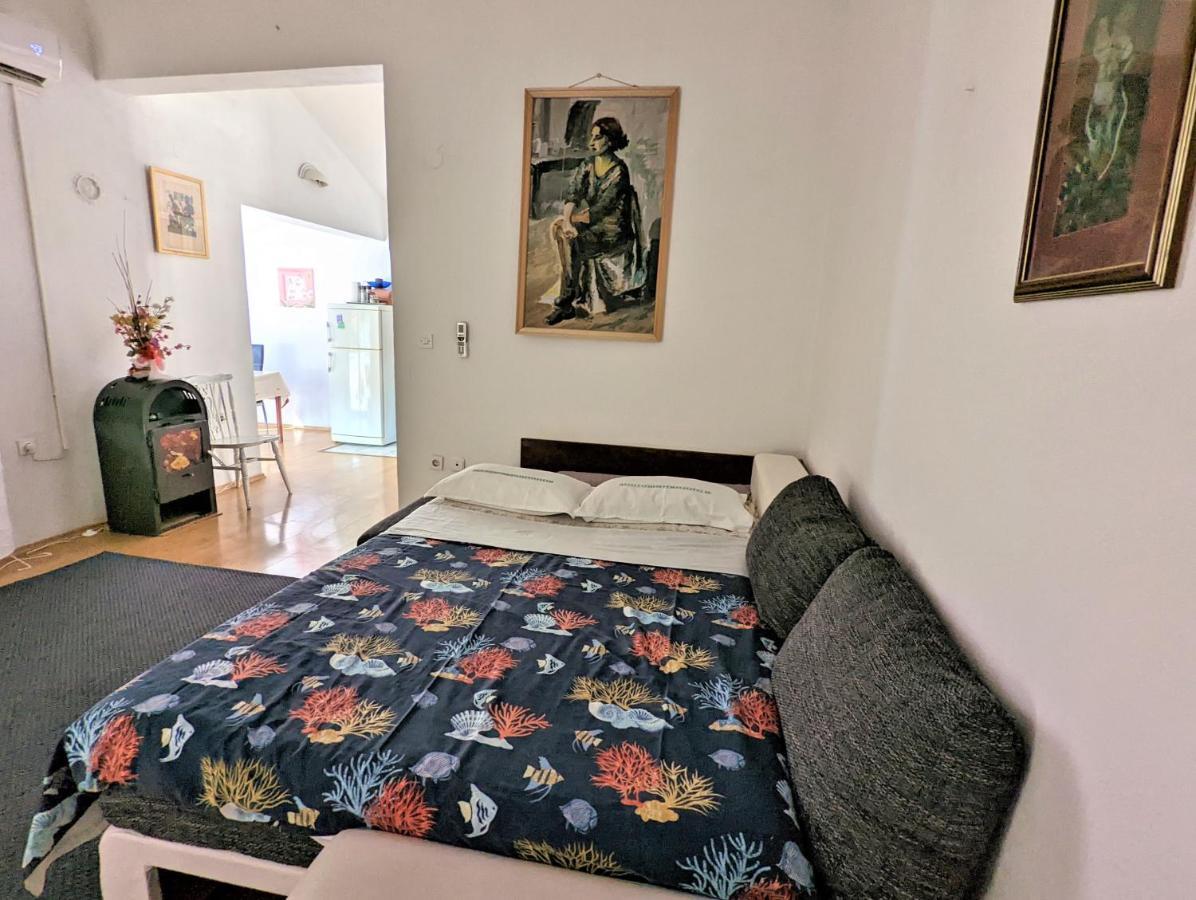 Apartment Marica Grebastica Bagian luar foto