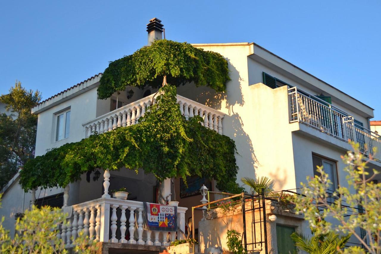Apartment Marica Grebastica Bagian luar foto